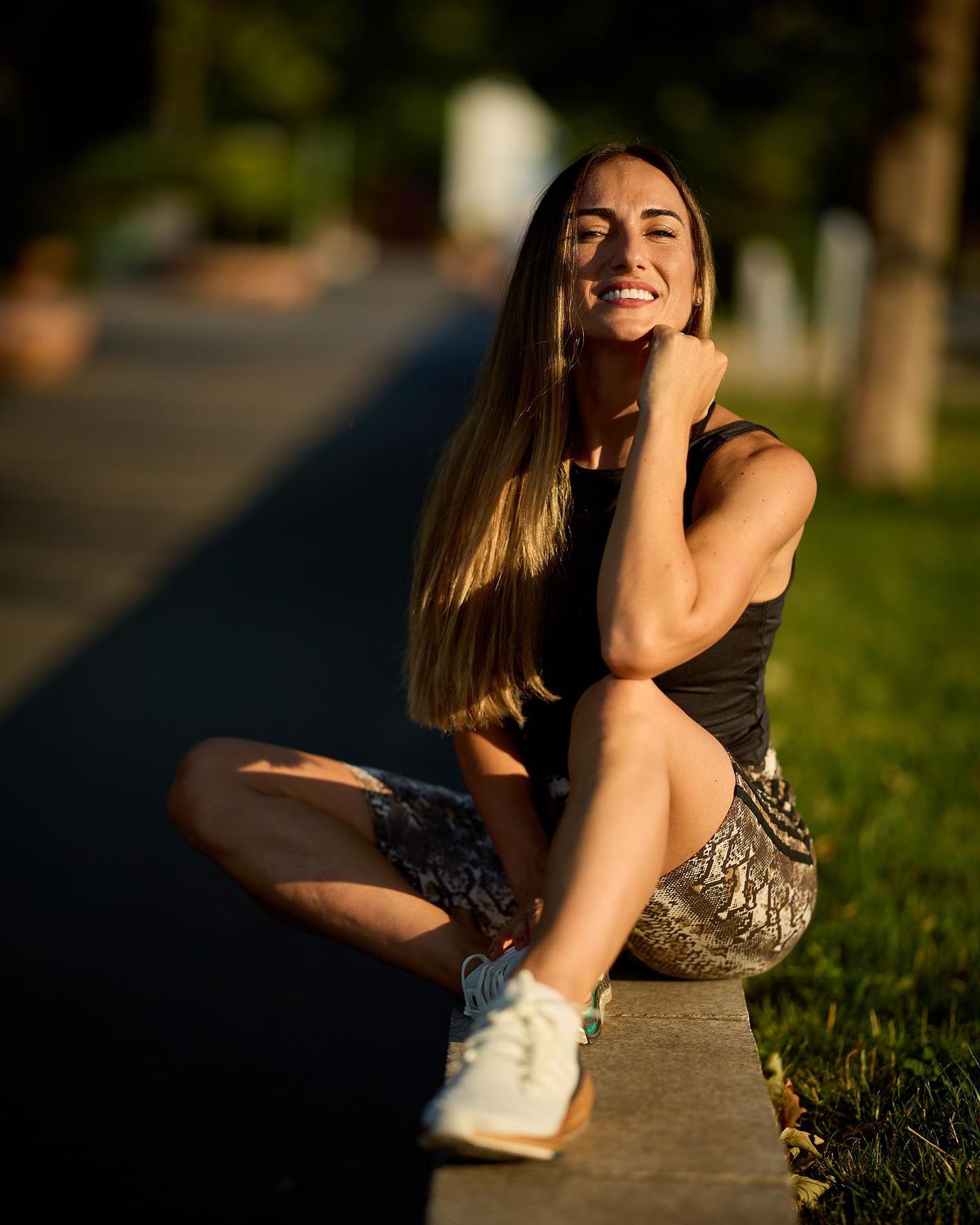 Anca Bucur - La feminin