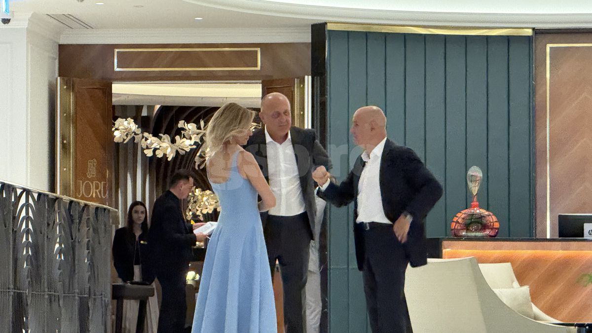 Petrecere VIP în cinstea lui Mircea Lucescu cu nume grele din politică și din fotbal! Cum a apărut Diana Șucu și ce meniu de 5 stele au primit invitații