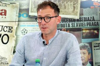 „N-am mai spus-o: Mircea Lucescu m-a vrut la Șahtior” » Bogdan Lobonț se destăinuie într-un interviu GSP: „Mi-a ales și mobila din casă”