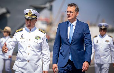 Ministrul apărării anunță că ia „la puricat” finanțele Stelei și asigură: „Brandul va rămâne al Statului!”