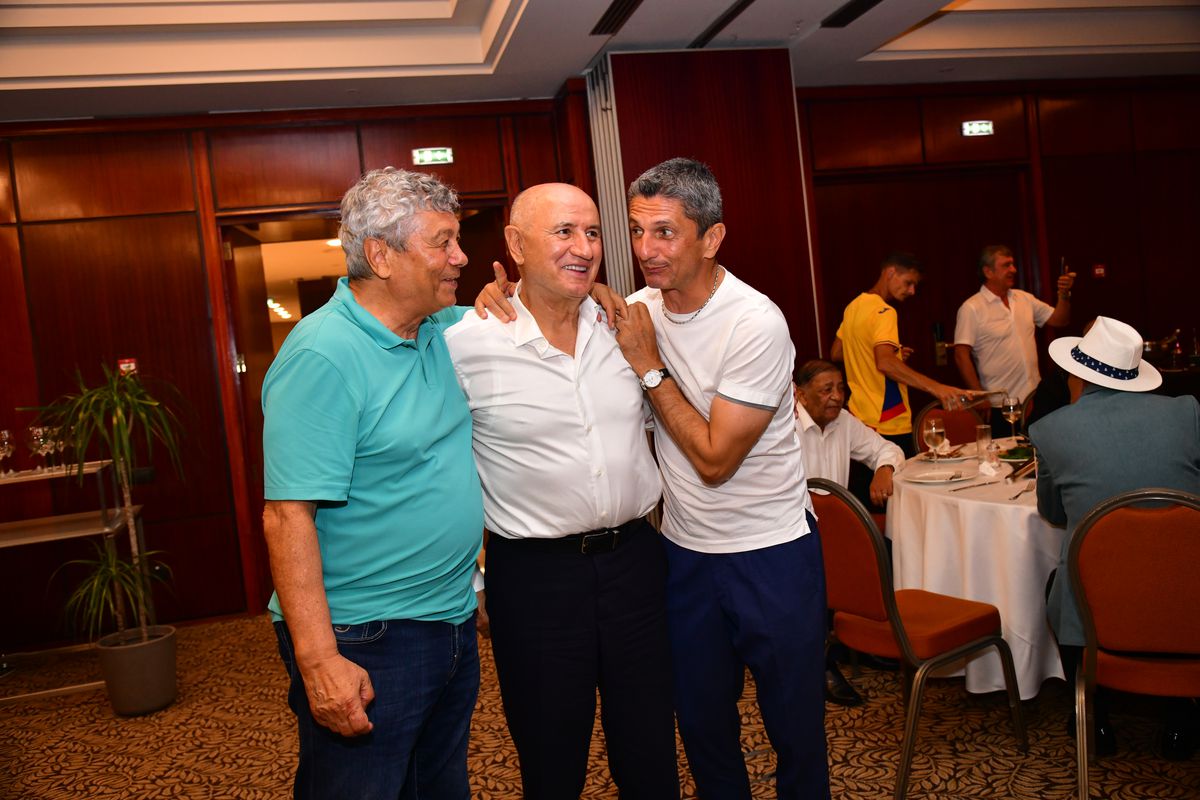 L-au făcut pe Copos să scoată banii! Imagini printre mese de la petrecerea lui Mircea Lucescu » Momentul care a declanșat o criză de râs