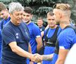 Mircea Lucescu face cunoștință cu lotul de jucători. Foto: FCDynamo.com