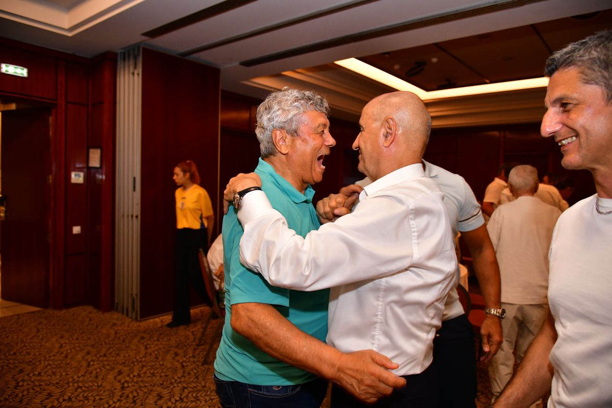 Imagini memorabile de la petrecerea lui Mircea Lucescu! George Copos a „rupt ariciul” buzunarului și a aruncat timid cu bani în lăutari