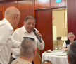 L-au făcut pe Copos să scoată banii! Imagini printre mese de la petrecerea lui Mircea Lucescu » Momentul care a declanșat o criză de râs