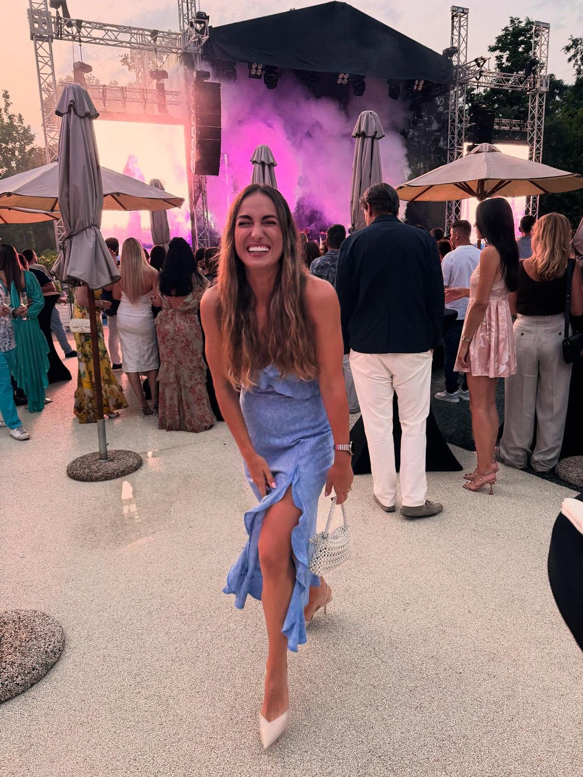 Anca Bucur - La feminin