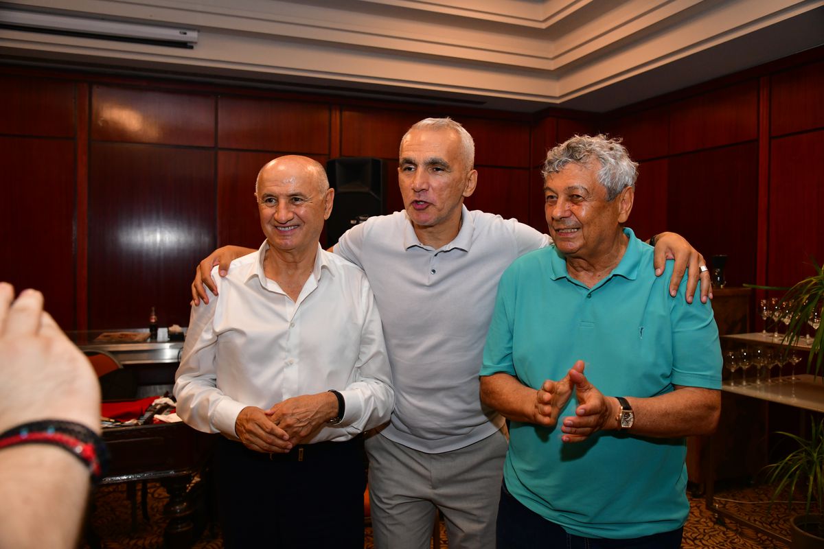 L-au făcut pe Copos să scoată banii! Imagini printre mese de la petrecerea lui Mircea Lucescu » Momentul care a declanșat o criză de râs