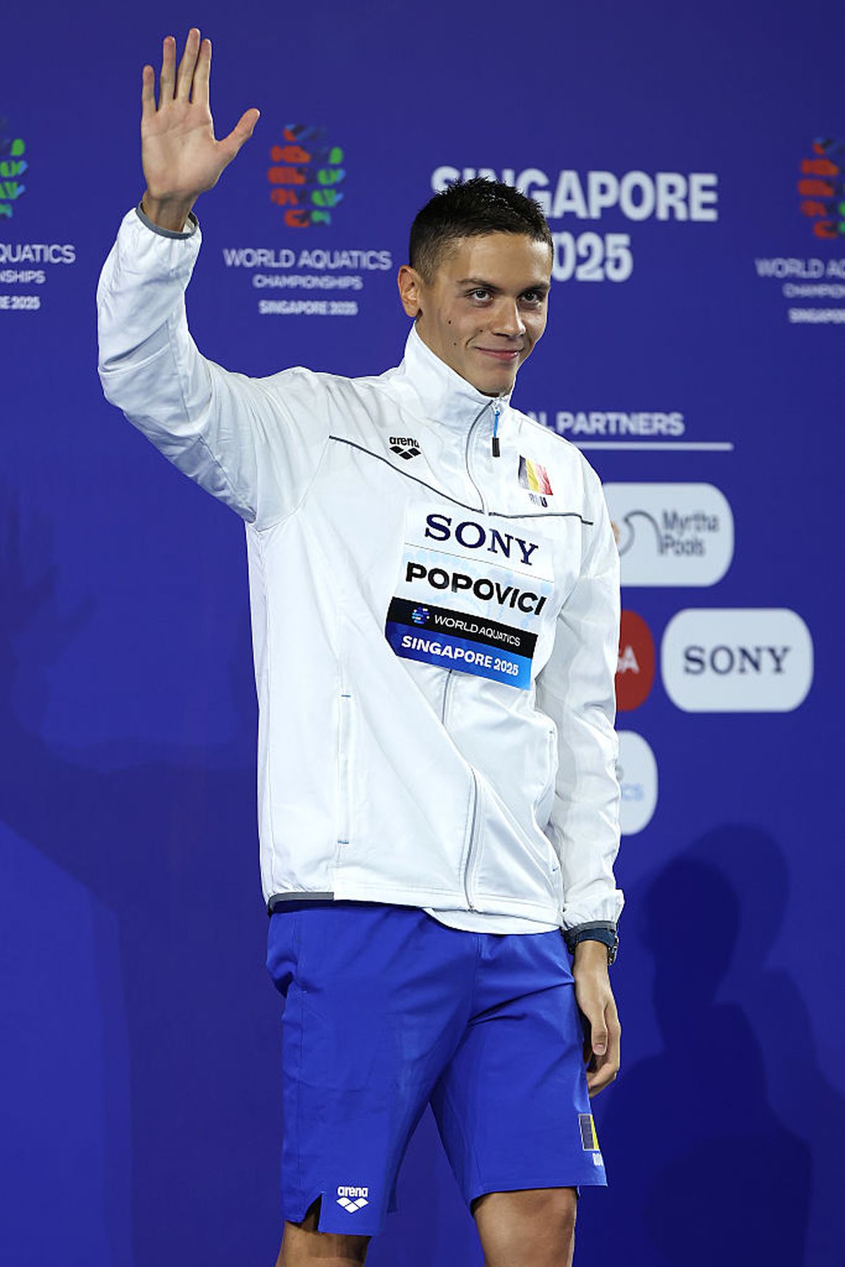 David Popovici, medalie de aur la 200 m liber la Campionatele Mondiale de natație din Singapore » Revenire COLOSALĂ