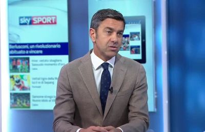 FOTO Ce nu s-a văzut la TV în timpul tragerii la sorți a grupelor Ligii Campionilor: Ianis Hagi, pe lista legendei lui AC Milan!