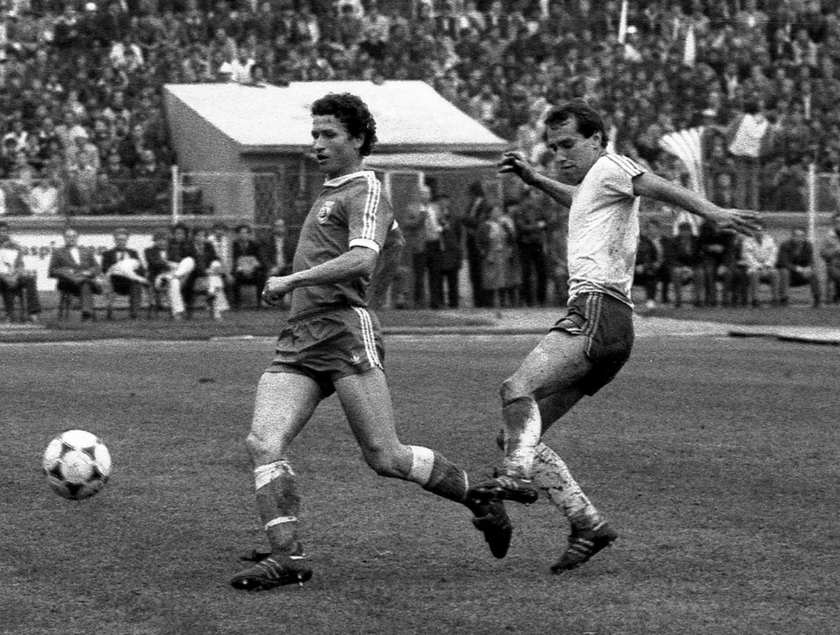 RETRO GSP. 41 de ani de la debutul celui care i-a bătut pe Antognoni, Giresse, Robson sau Brehme: "Doar Maradona mi-a scăpat" :)