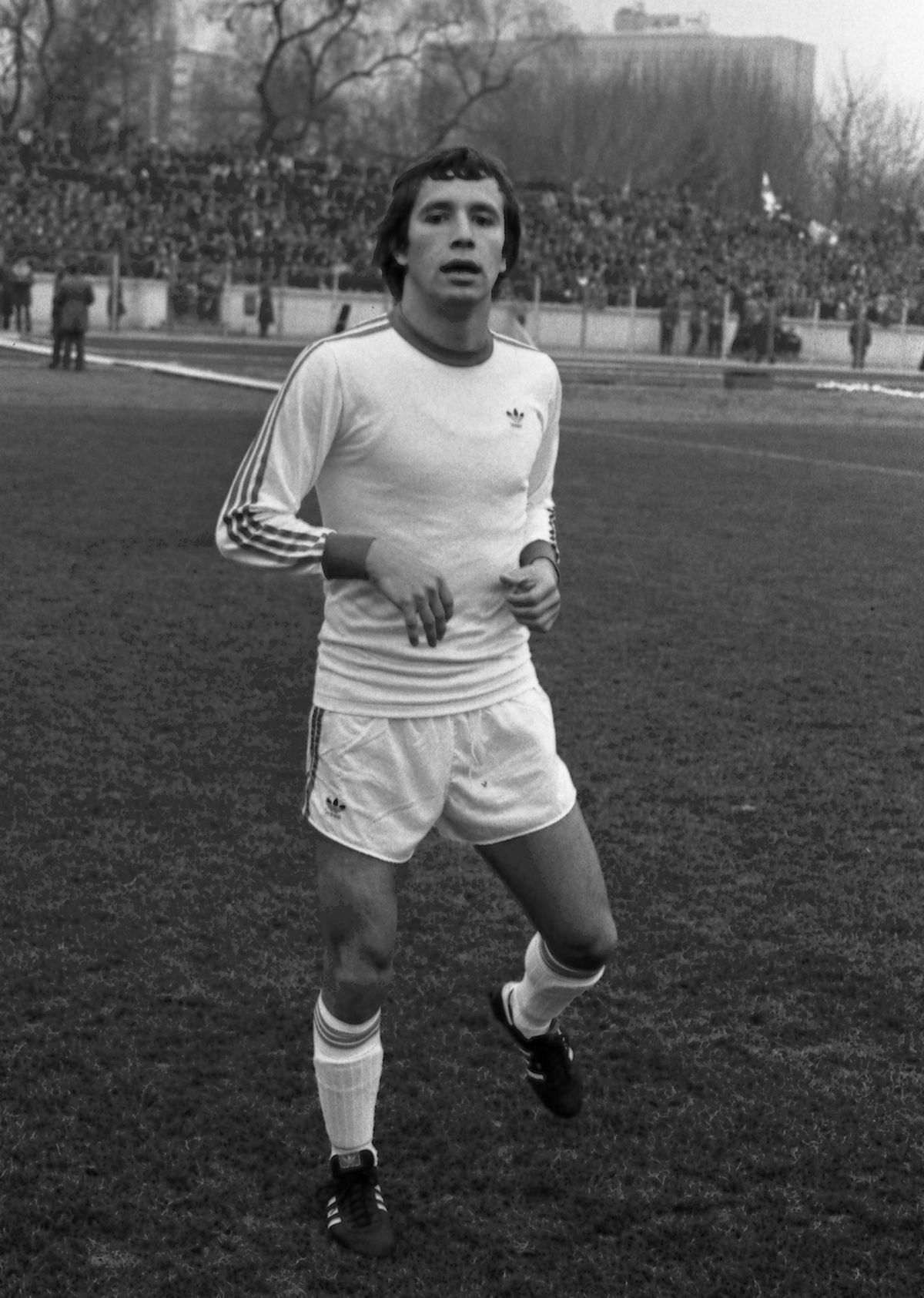 RETRO GSP. 41 de ani de la debutul celui care i-a bătut pe Antognoni, Giresse, Robson sau Brehme: "Doar Maradona mi-a scăpat" :)