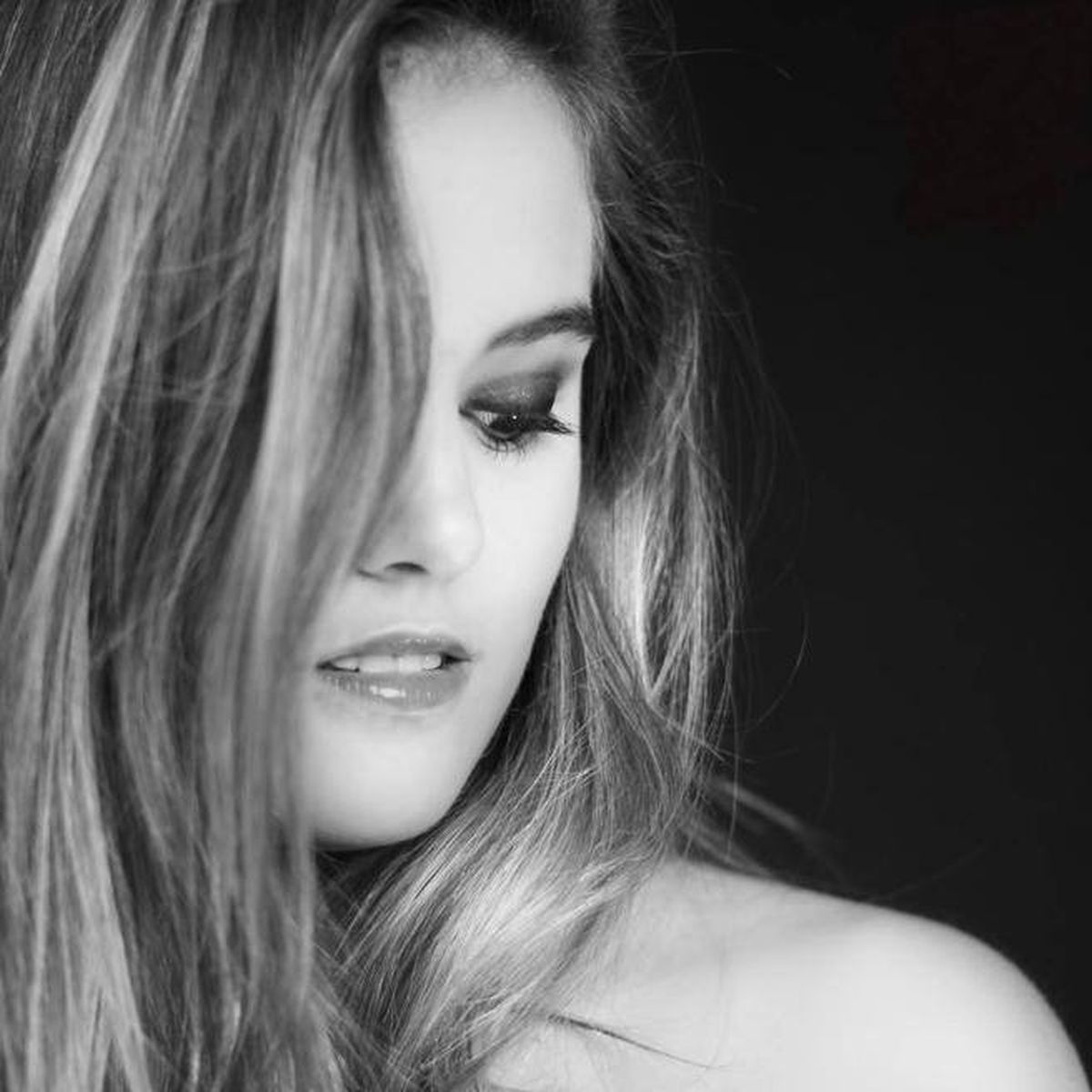 FOTO Dansatoarea de samba de care s-a îndrăgostit pe loc Edinson Cavani: „Probabil cea mai frumoasă femeie din lume”