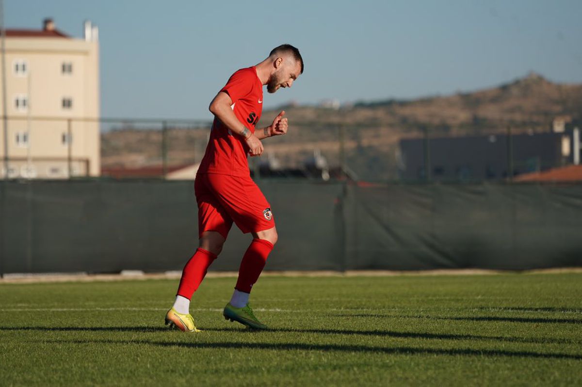 FOTO Seara românilor în Europa! Alex Maxim a reușit două goluri pentru echipa lui Marius Șumudică