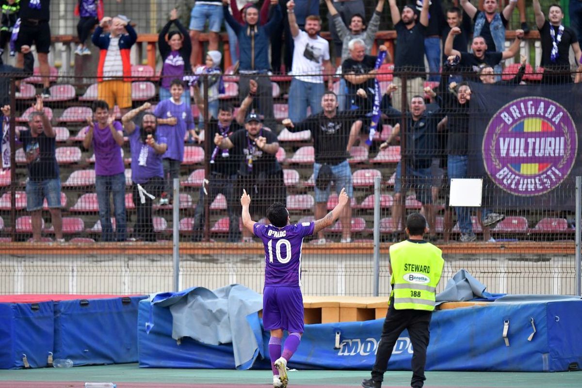 3 curiozități după Dinamo - FC Argeș: un omagiu de nota 10, comparația cu un meci de legendă + premieră în istoria clubului