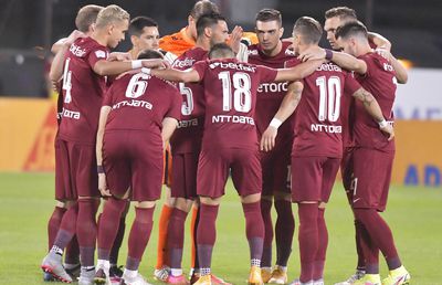 Pe foaia de joc CFR-ul are un antrenor, dar la flash-interviu altul a revendicat postul: „Eu conduc echipa, nu Petrescu”