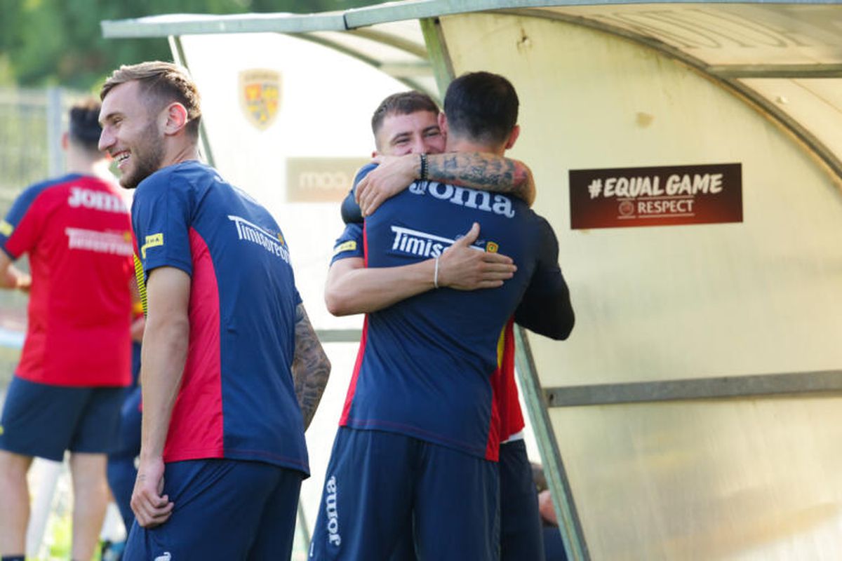 Imagini de la primul antrenament al „naționalei” României înainte de meciul cu Islanda