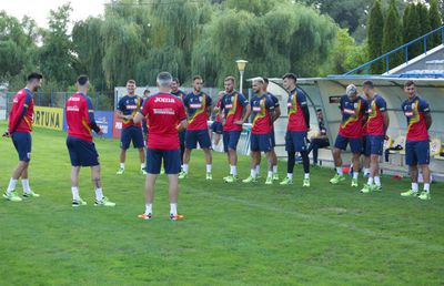 Imagini de la primul antrenament al „naționalei” României înainte de meciul cu Islanda