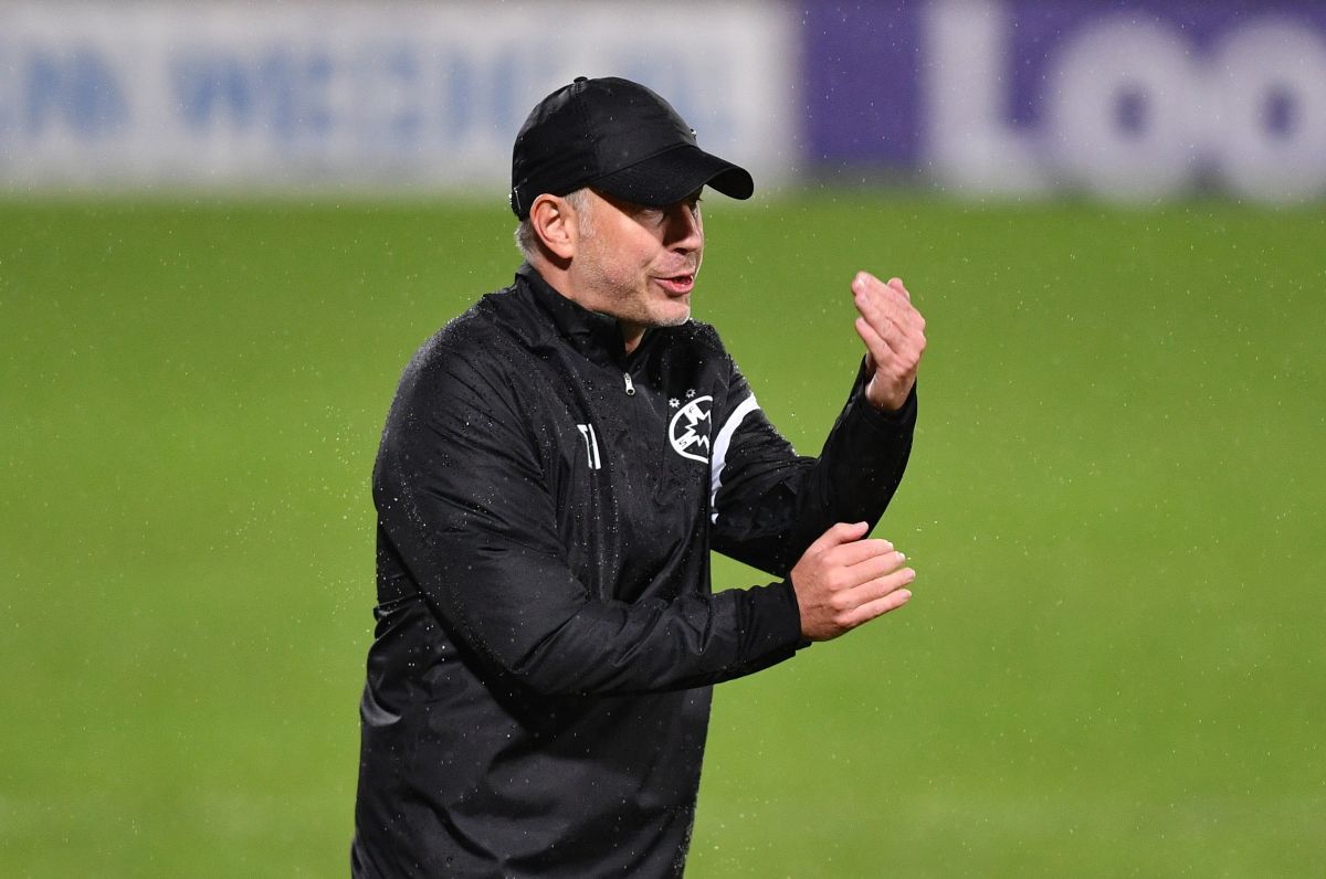 Ovidiu Ceclan > Edi Iordănescu » Note după derby-ul în care FCSB a fost UMILITĂ: antrenorul și 9 jucători ai roș-albaștrilor, corijenți la Cluj!