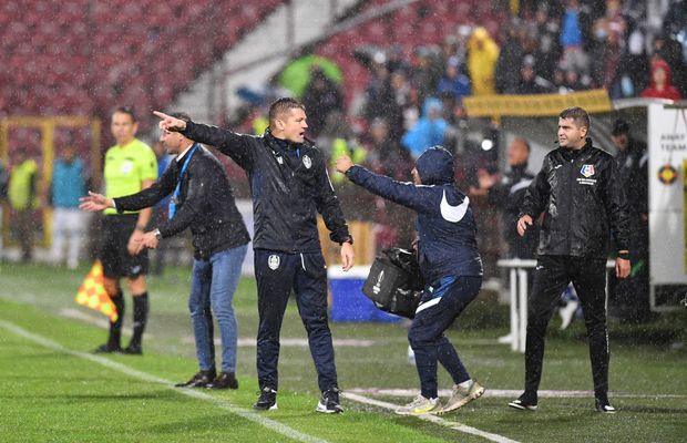 CFR CLUJ - FCSB 4-1. Dezvăluiri din culise: ce rol a avut Dan Petrescu în supervictoria campioanei