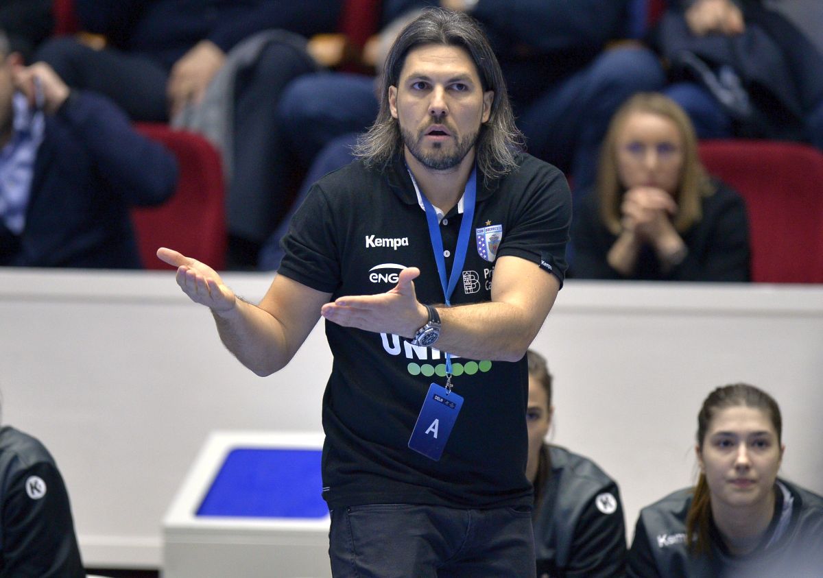 Adrian Vasile încasează 10.000 de euro pe lună de la CSM București, dar nu e mulțumit: „Prin prisma muncii pe care am făcut-o în ultimii doi ani cred că am câștigat puțin!”