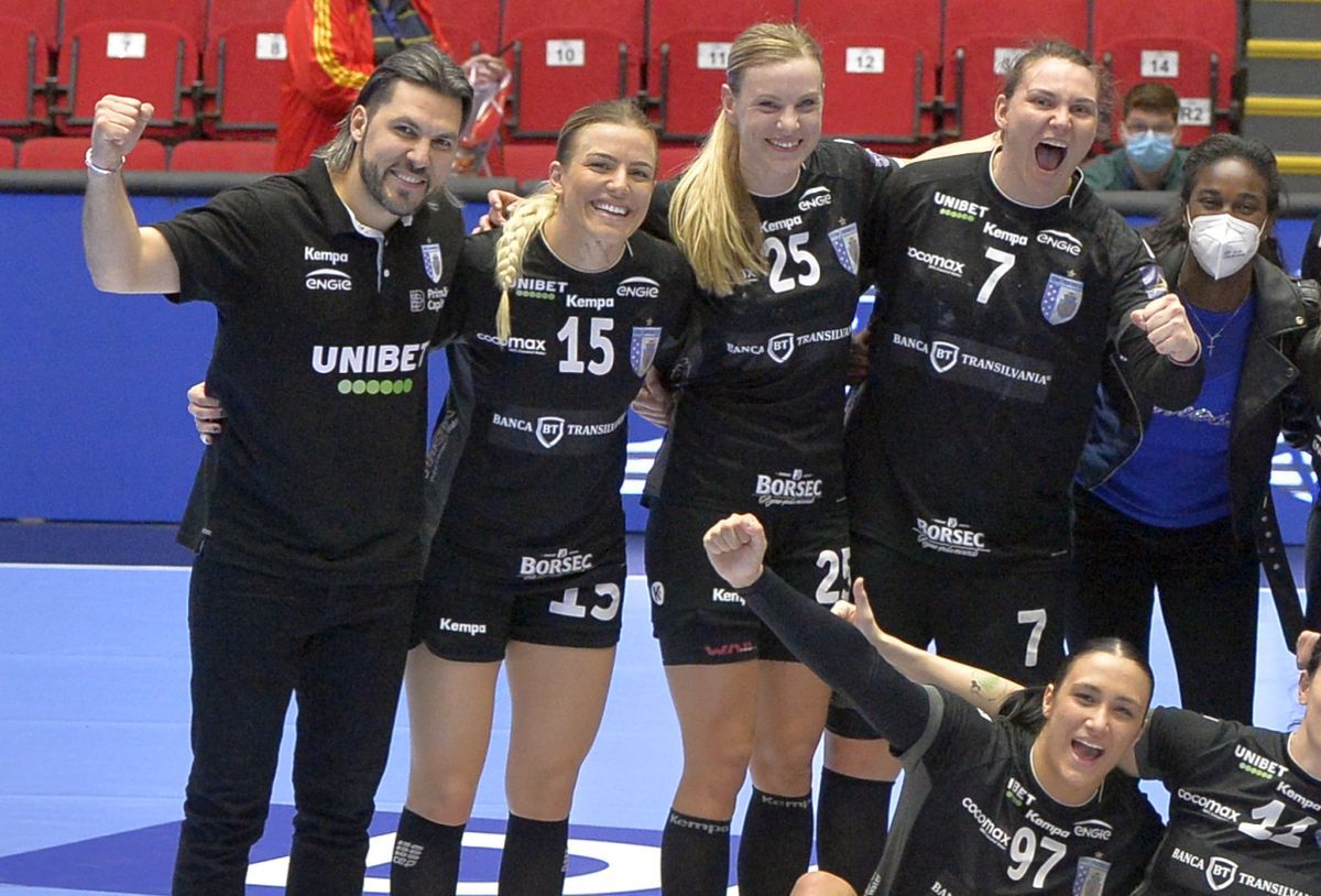 Adrian Vasile încasează 10.000 de euro pe lună de la CSM București, dar nu e mulțumit: „Prin prisma muncii pe care am făcut-o în ultimii doi ani cred că am câștigat puțin!”