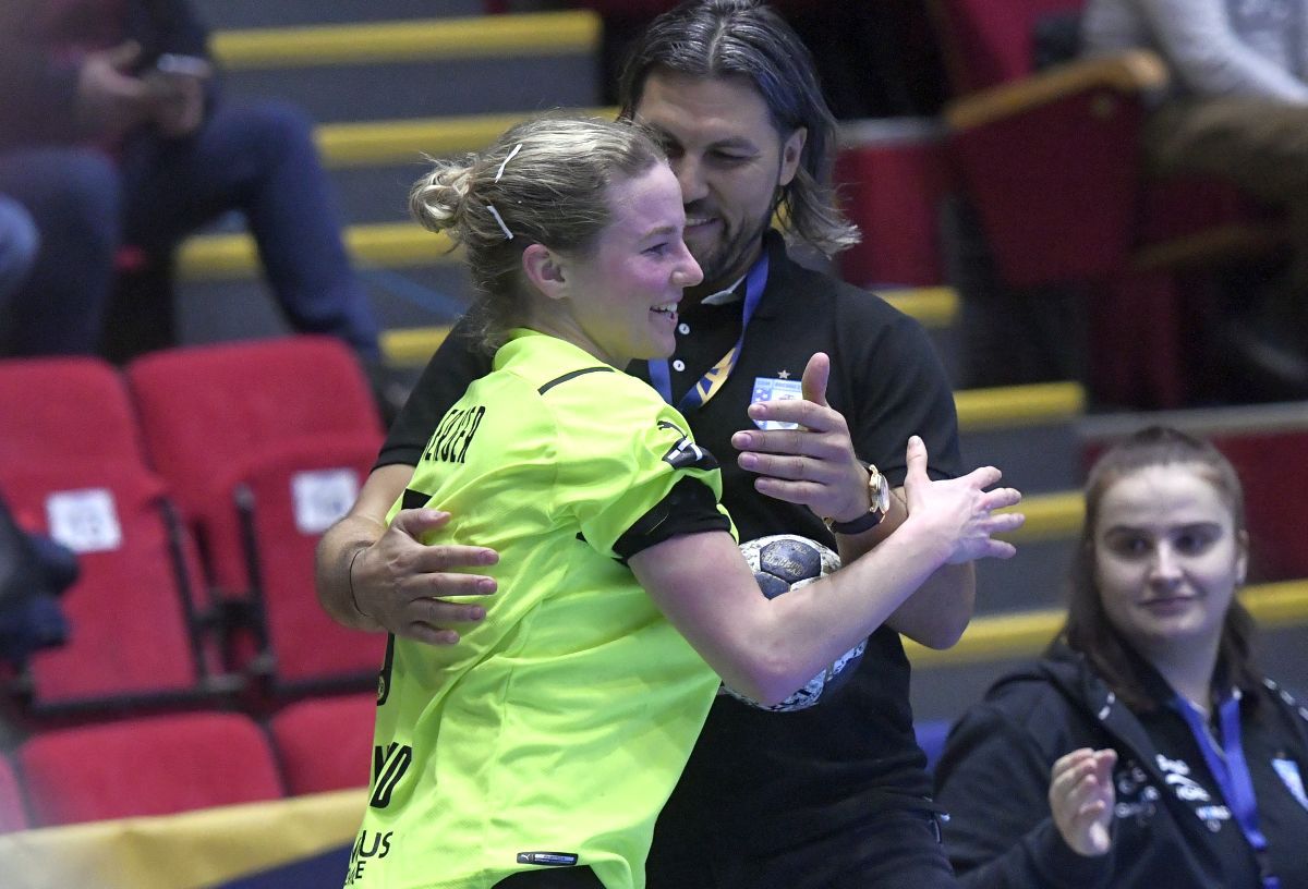 Adrian Vasile încasează 10.000 de euro pe lună de la CSM București, dar nu e mulțumit: „Prin prisma muncii pe care am făcut-o în ultimii doi ani cred că am câștigat puțin!”