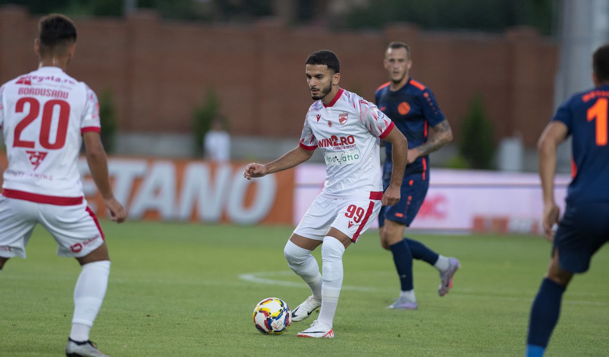 „Nu m-am drogat și nici nu sunt beat!” » Incredibil ce s-a auzit la stația de amplificare la meciul lui Dinamo din Cupă