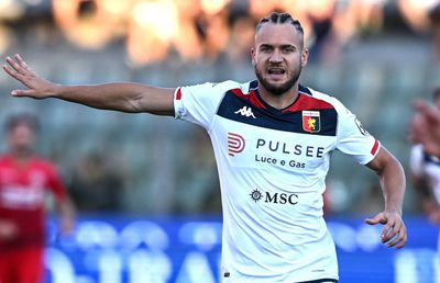 George Pușcaș refuză Serie B, cade transferul la Bari? Ce variante mai are atacantul lui Genoa