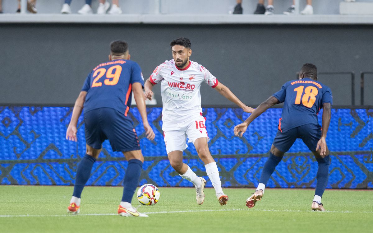 „Nu m-am drogat și nici nu sunt beat!” » Incredibil ce s-a auzit la stația de amplificare la meciul lui Dinamo din Cupă