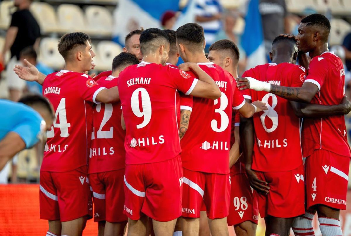 Încă două transferuri la Dinamo! După ce l-au transferat pe Olsen, „câinii” așteaptă un atacant și un fundaș