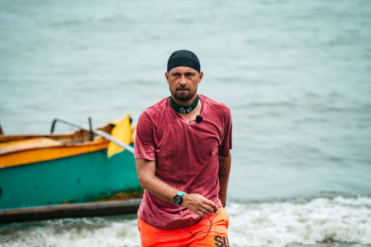 Misterul tricourilor purtate de Gabi Tamaș și Dan Alexa în finala Asia Express! Cum au intrat în posesia echipamentului naționalei României