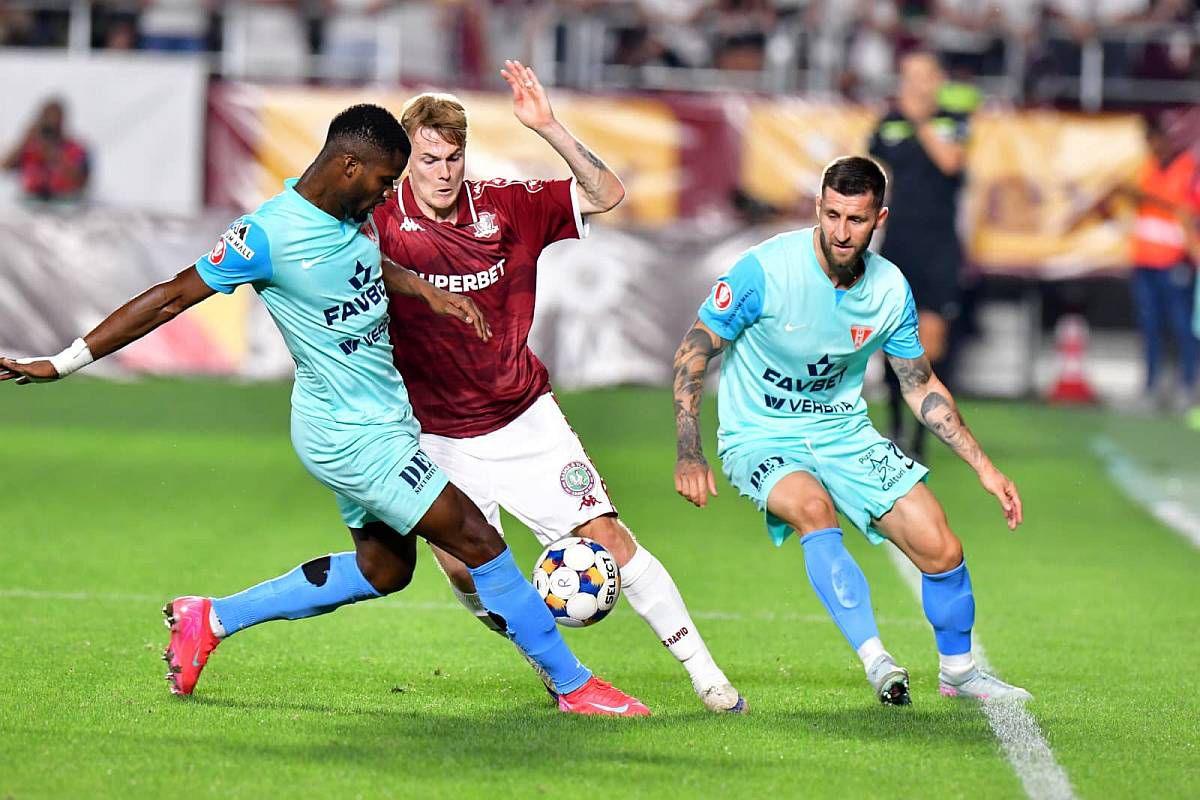 Zoom pe ghetele din Superliga personalizate de fiul lui Măldărășanu: apare un chip celebru