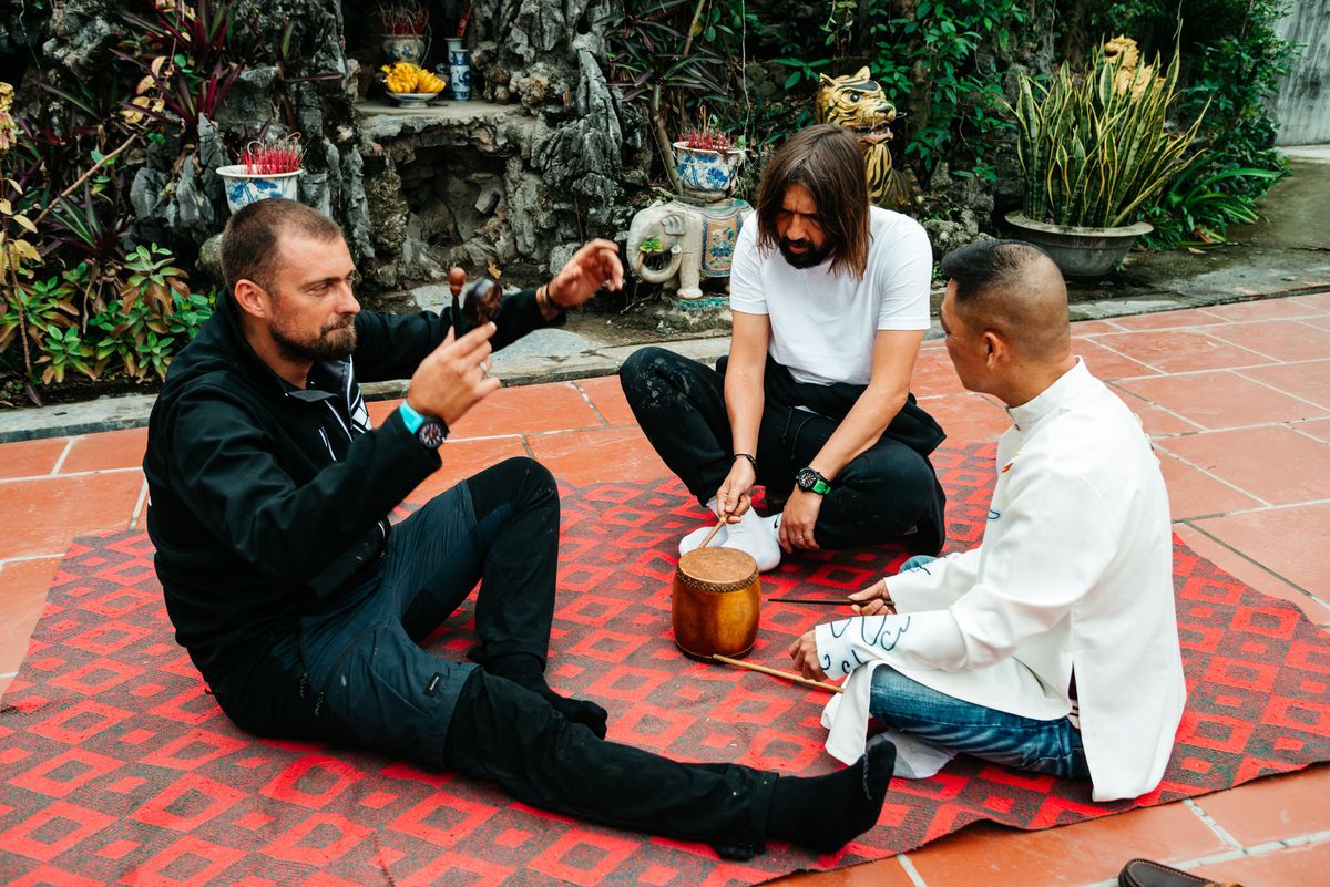 Ce au descoperit organizatorii Asia Express în bagajul lui Gabi Tamaș: „Cea mai bună monedă de schimb!”