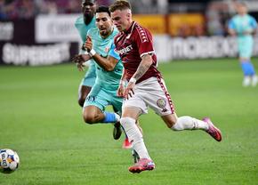 Rapid - UTA 2-0 » Victorie fără emoții: Rapid se apropie la 1 punct de lider după un meci solid