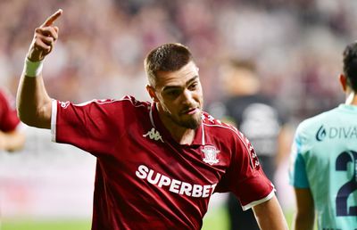 Decizia neașteptată a lui Denis Ciobotariu » Ce se întâmplă cu fundașul într-un moment în care Rapid are apărarea în „piuneze”