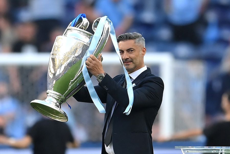 Vitor Baia a evoluat doar pentru două cluburi în carieră, FC Porto și FC Barcelona. Foto: Gettyimages A apărat trofee, acum apără destine » Cum și-a continuat povestea fostul mare portar Vitor Baia, invitat la Legends Charity Game