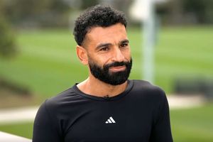 Înainte de Liverpool - Arsenal, Mohamed Salah începe jocurile: „Ei sunt favoriți la titlu!”