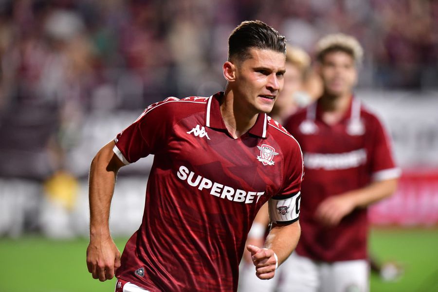 Alex Dobre în Rapid - UTA / Cadre surprinse de Cristi Preda (GSP) Fane Țîră se recunoaște în stilul unui fotbalist din Superliga: „La vârsta lui e mai bun decât mine!”
