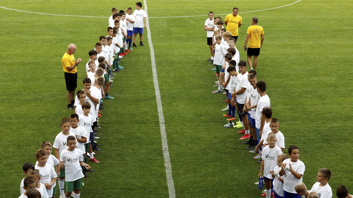 Toată populația satului încape pe noul stadion: arenă cu camera VAR, de 7 milioane de euro