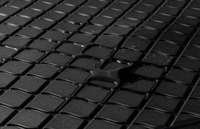 Ai schimbat anvelopele? E momentul să schimbi și covorașele auto