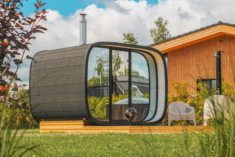 Depozitul de Saune: peste 10.000 de produse, pe stoc în România