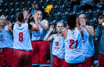 BASCHET FEMININ // FOTO Campioana Sepsi SIC, repetiție reușită înaintea startului oficial al sezonului » A câștigat Cupa Sepsi