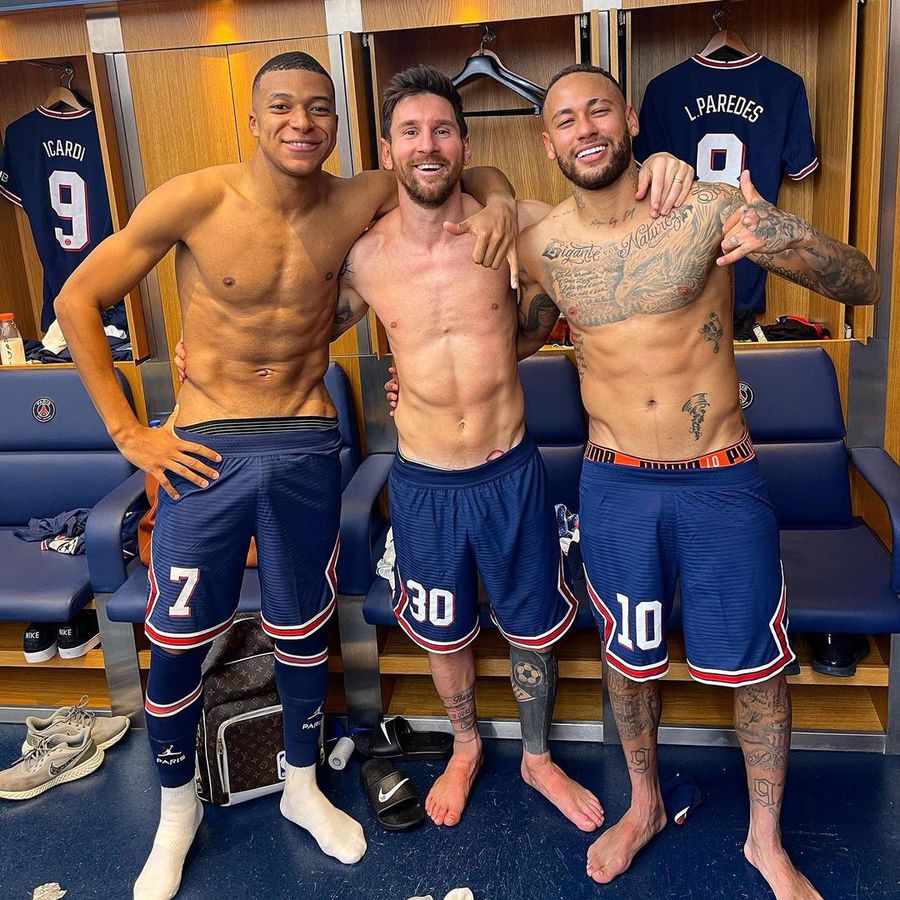 Messi, alături de Neymar și Mbappe // FOTO: Instagram Messi, reacție după primul gol la PSG: „Încep să mă obișnuiesc cu echipa și colegii, dar trebuie să fim mai buni” + Fotografia de peste 9 milioane de like-uri