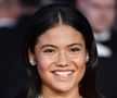 Emma Răducanu, pe covorul roșu! Apariție spectaculoasă în fața Familiei Regale la premiera noului film James Bond