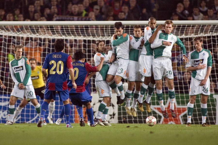 Messi, primul colos care s-a întins în spatele zidului » Rio Ferdinand: „Nu mă puteam uita. E lipsă de respect, nu trebuia să se întâmple!”