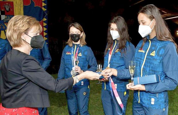 Medaliații români de la Tokyo, premiați de Familia Regală » „Românii se vor putea mândri întotdeauna cu canotorii”