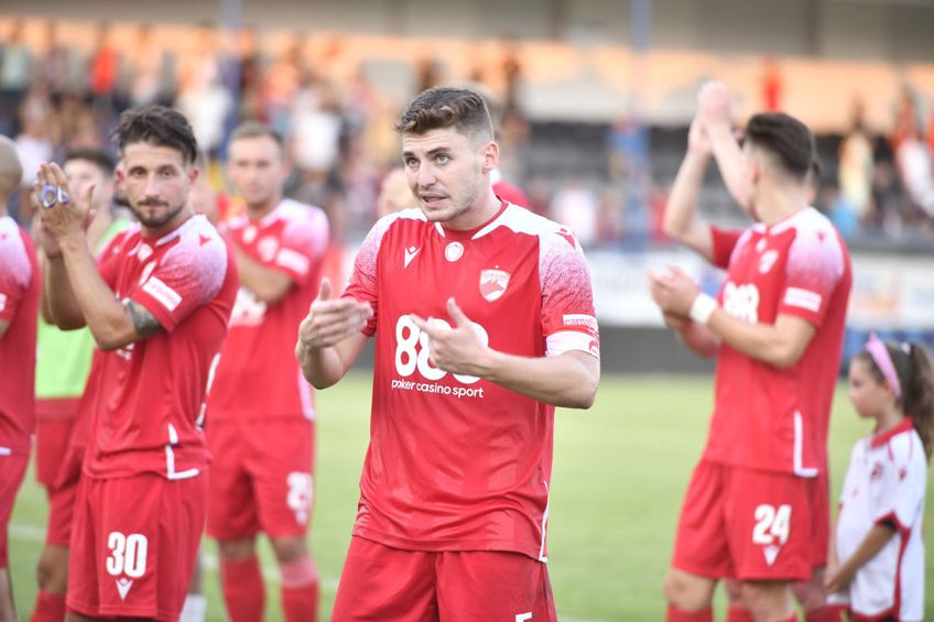Ovidiu Burcă (42 de ani) a anunțat că Dinamo va folosi la Târgu Jiu cel mai bun prim „11” posibil, obiectivul imediat fiind calificarea în grupele Cupei României.