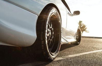 Află acum 4 dezavantaje ale anvelopelor all season