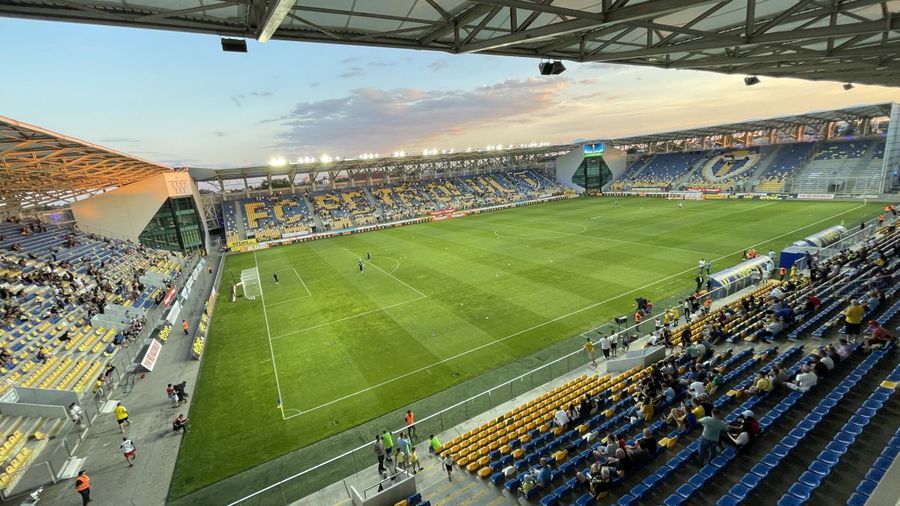 Vizibilitatea din tribunele arenei „Ilie Oană” este excelentă Matchday experience, episodul 10 » Cum e pe stadion la Petrolul: 3 capitole unde „lupii” primesc nota maximă + două mari minusuri