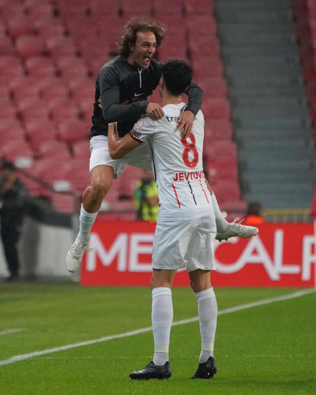 Marius Șumudică, a doua victorie consecutivă în Turcia » Gaziantep a urcat deasupra zonei roșii a clasamentului! Gol marcat de fostul atacant de la Viitorul