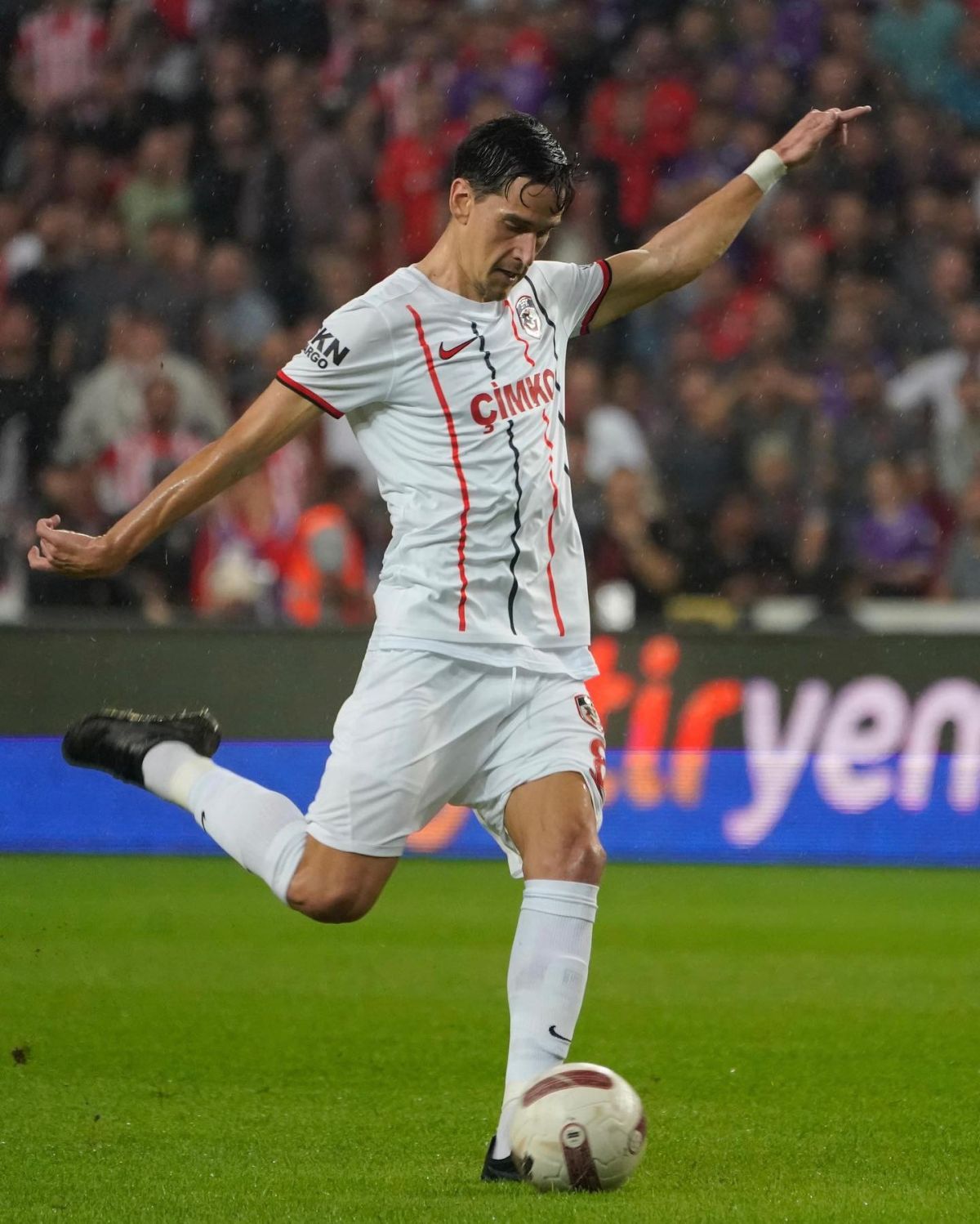 Marius Șumudică, a doua victorie consecutivă în Turcia » Gaziantep a urcat deasupra zonei roșii a clasamentului! Gol marcat de fostul atacant de la Viitorul